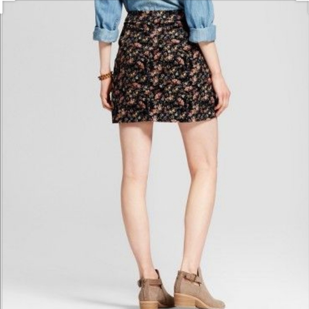 Mossimo Floral Corduroy Skirt Size 2 - Picture 2 of 8